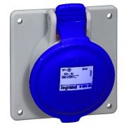 Розетка встраиваемая Legrand P17 32А 2К+З 230В IP44