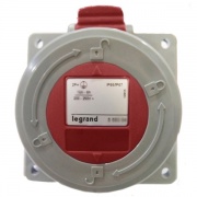 Розетка встраиваемая Legrand P17 16А 3К+З 380В IP67